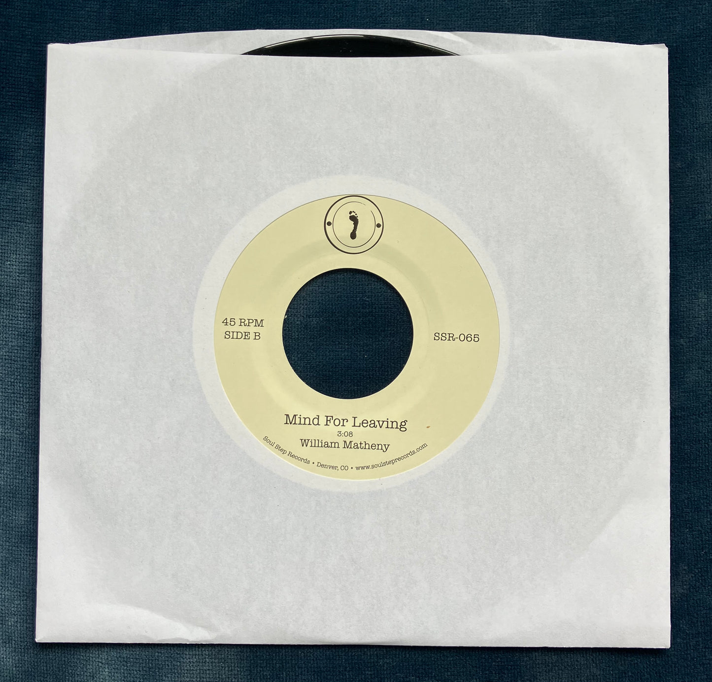 "Mind For Leaving" 7" single - Split with Frontier Folk Nebraska